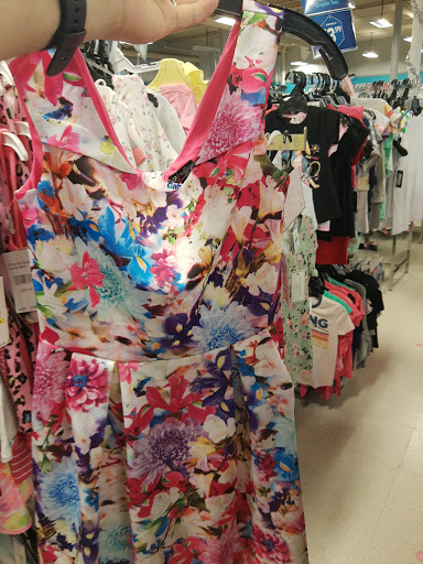 Clothing Store «Rugged Wearhouse», reviews and photos, 6096 Rose Hill Dr, Alexandria, VA 22310, USA