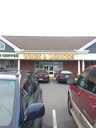 Liquor Store «Warehouse Wine & Liquor», reviews and photos, 113 Mill Plain Rd #6, Danbury, CT 06811, USA