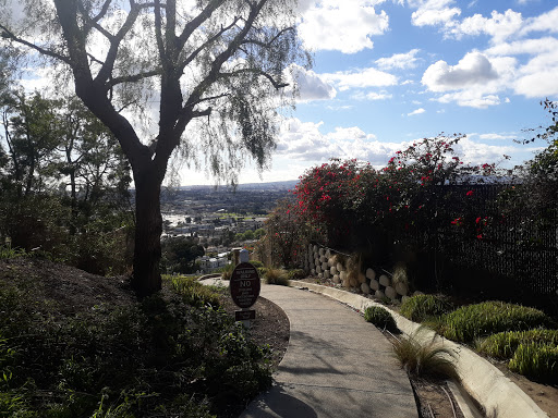 Sea Ridge Trail