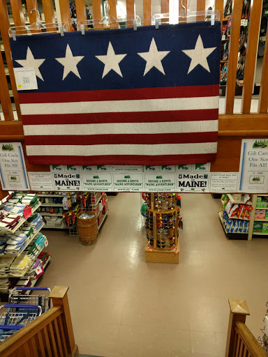 Department Store «Renys Department Store», reviews and photos, 86 Front St, Bath, ME 04530, USA