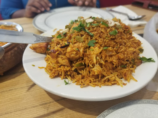 Holy Spice East Indian Cuisine, Winnipeg