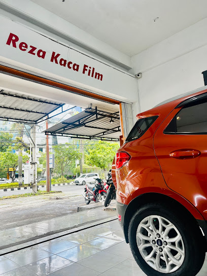 Reza Kaca Film Mobil Solo - 3M Auto Film Authorized Dealer Resmi 3M Solo Baru