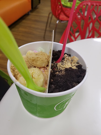Frozen Yogurt Shop «Peachwave», reviews and photos, 702 Bridgeport Ave, Shelton, CT 06484, USA