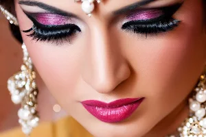 Bollywood Eyebrow Threading Salon & Spa image