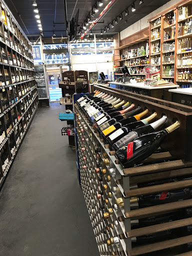 Liquor Store «Beekman Liquors», reviews and photos, 500 Lexington Ave, New York, NY 10017, USA