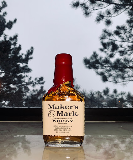 Liquor Store «Meadows Fine Wine and Liquor», reviews and photos, 21099 Farmington Rd, Farmington Hills, MI 48336, USA