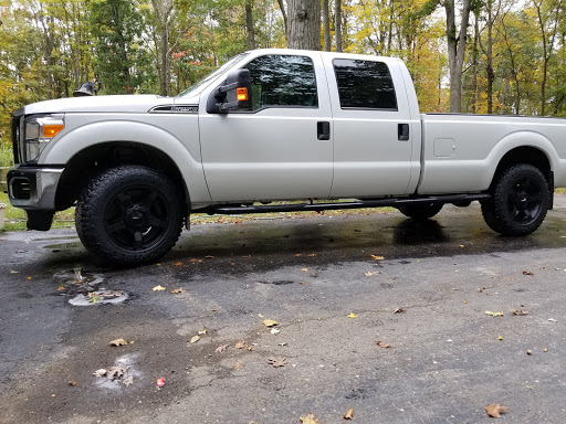 Tire Shop «Discount Tire Store - Howell, MI», reviews and photos, 3480 E Grand River Ave, Howell, MI 48843, USA