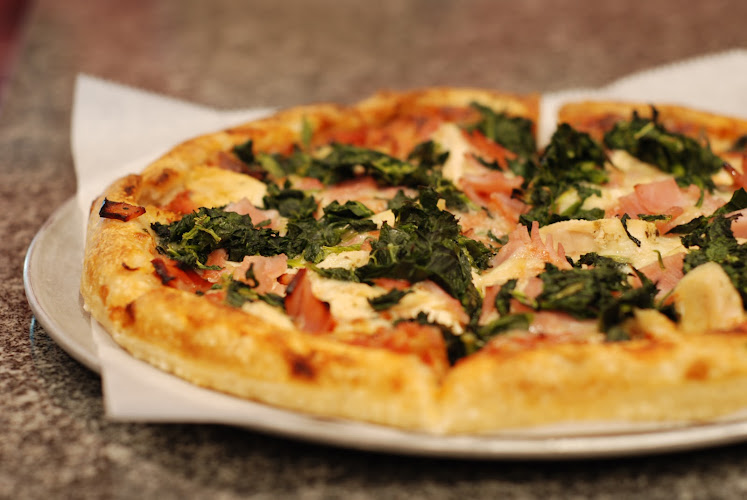#1 best pizza place in Middletown - Aquidneck Pizzeria & Bar