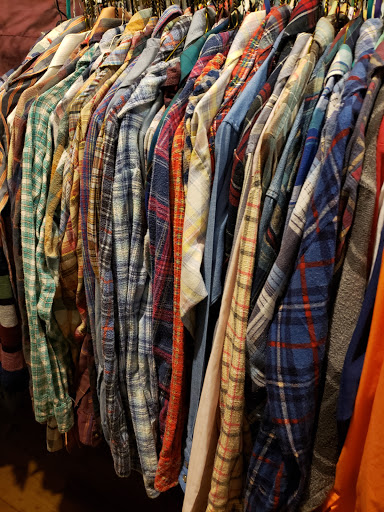 Wholesaler «Pixel 19 Vintage Clothing LLC», reviews and photos, 211 Klotter Ave, Cincinnati, OH 45219, USA
