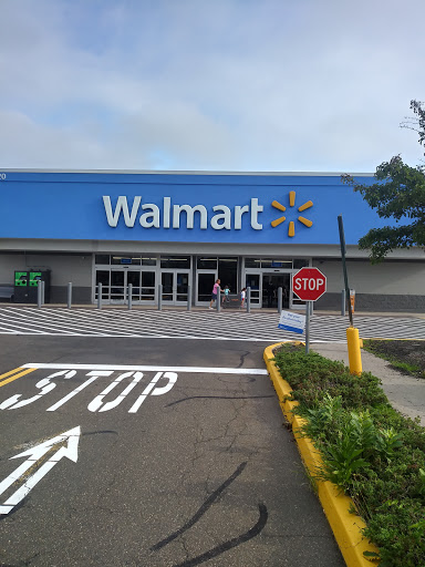 Discount Store «Walmart», reviews and photos, 120 Commercial Pkwy, Branford, CT 06405, USA