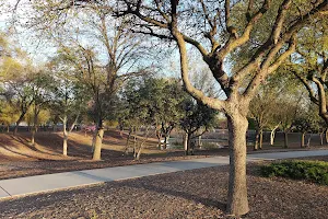 Seven Oaks Park image