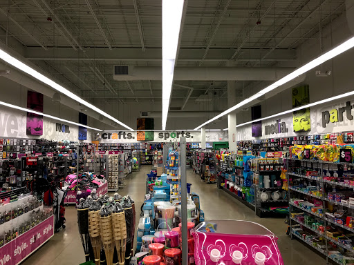 Variety Store «Five Below», reviews and photos, 1468 E Golf Rd, Schaumburg, IL 60173, USA