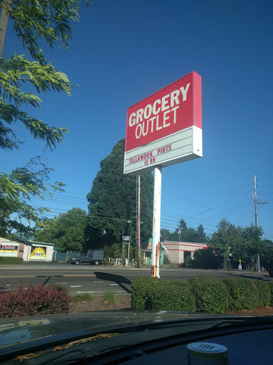 Grocery Store «Grocery Outlet Bargain Market», reviews and photos, 878 Molalla Ave, Oregon City, OR 97045, USA