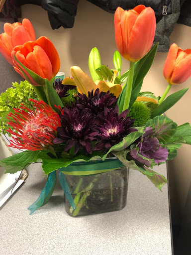 Florist «Design A Bunch», reviews and photos, 8400 Normandale Lake Blvd, Bloomington, MN 55437, USA