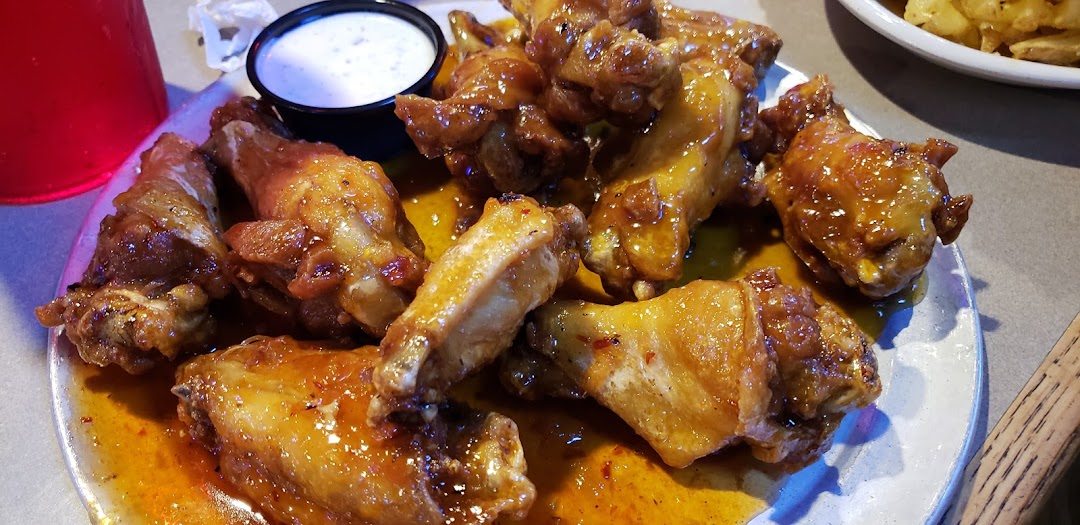 Pluckers Wing Bar