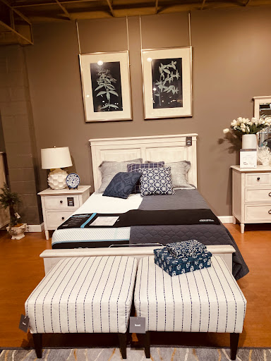 Furniture Store «Bassett Home Furnishings», reviews and photos, 2233 Bel-Red Rd, Redmond, WA 98052, USA