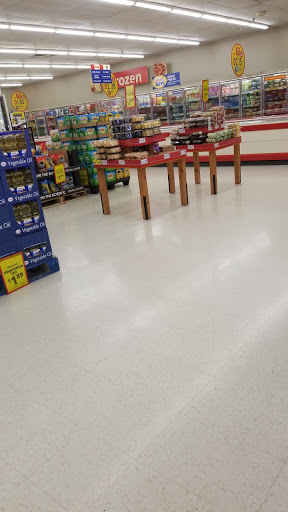 Grocery Store «Save-A-Lot», reviews and photos, 3410 Troost Ave, Kansas City, MO 64109, USA