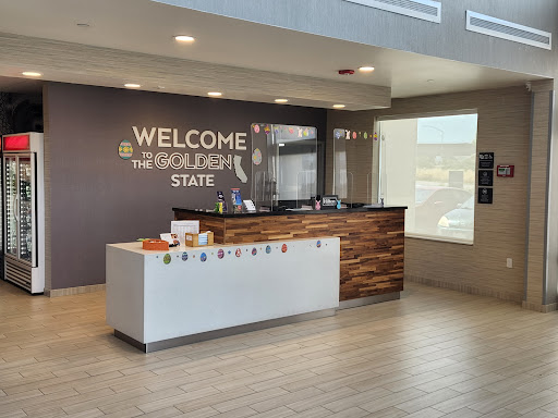 Hampton Inn & Suites Gilroy image