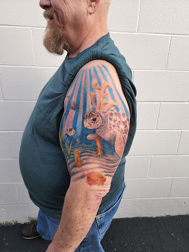 Tattoo Shop «Red Dragon Tattoo & Piercing», reviews and photos, 9242 Colerain Ave, Cincinnati, OH 45251, USA