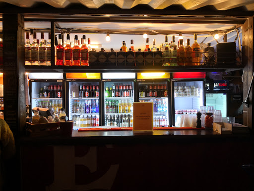 Bars with reserved areas for couples in Zurich