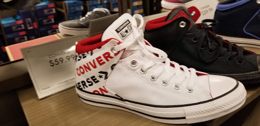 Shoe Store «DSW Designer Shoe Warehouse», reviews and photos, 6644 Loisdale Rd, Springfield, VA 22150, USA