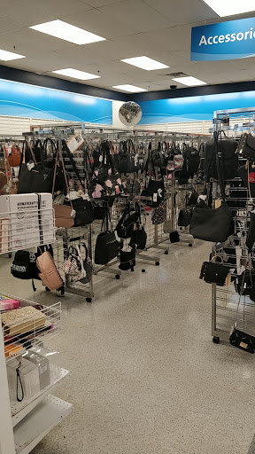 Clothing Store «Ross Dress for Less», reviews and photos, 2540 Cumberland Blvd SE, Smyrna, GA 30080, USA