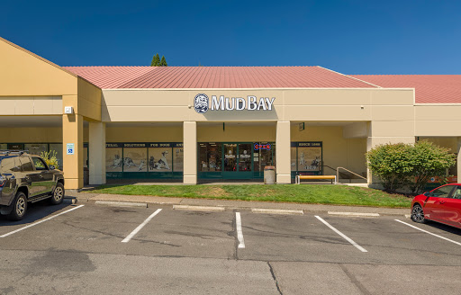 Mud Bay, 3 Monroe Pkwy, Lake Oswego, OR 97035, USA, 