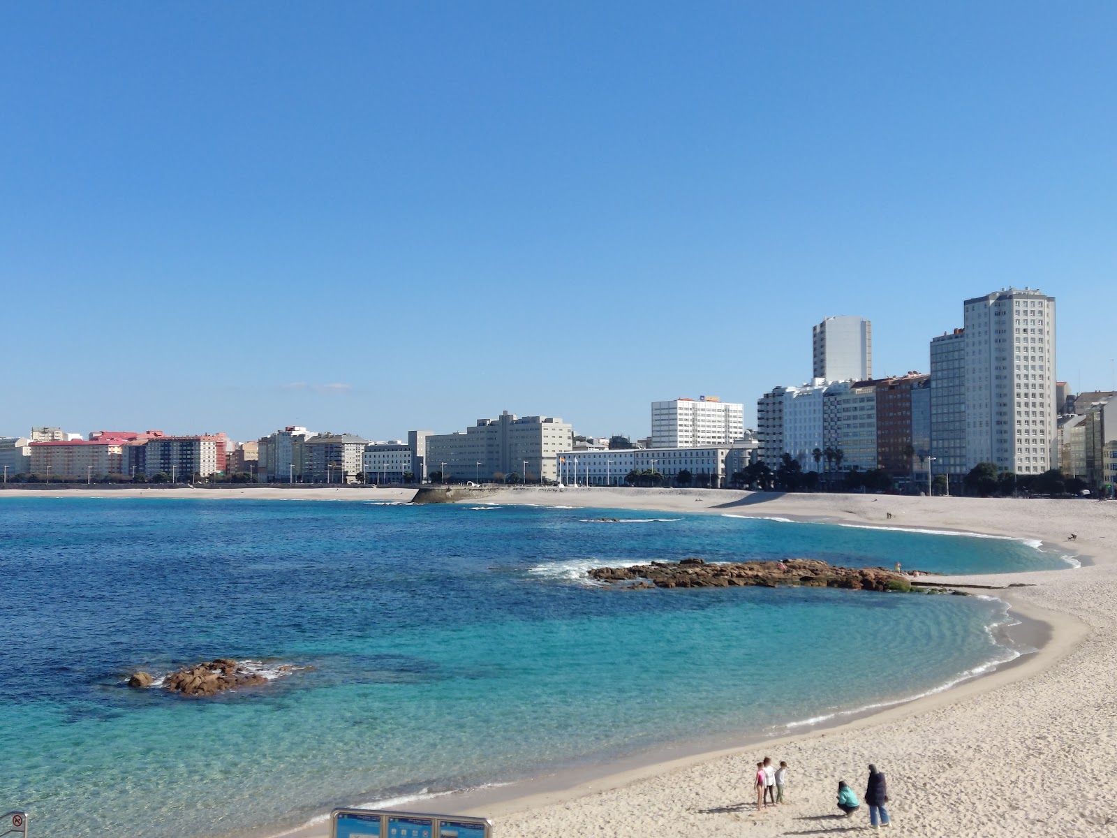 Foto de Playa de Riazor - lugar popular entre los conocedores del relax