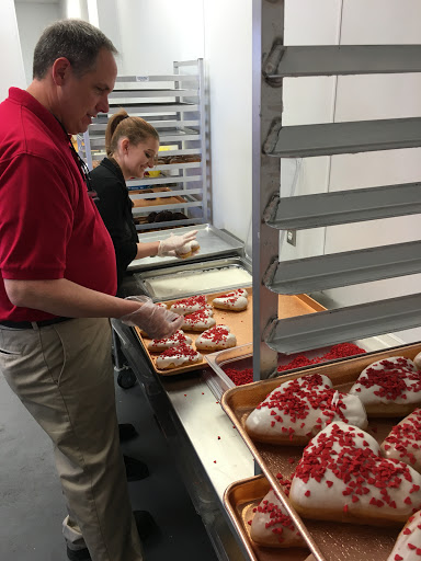 Donut Shop «Shipley Do-Nuts», reviews and photos, 1500 W Hebron Pkwy #100, Carrollton, TX 75010, USA