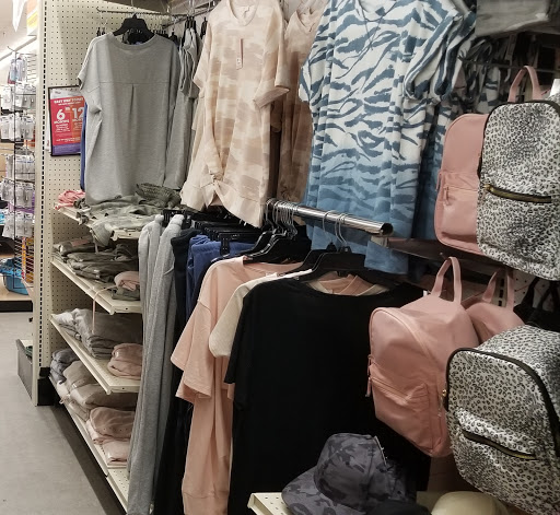  «Big Lots», reviews and photos, 1733 Pearl Rd #125, Brunswick, OH 44212, USA