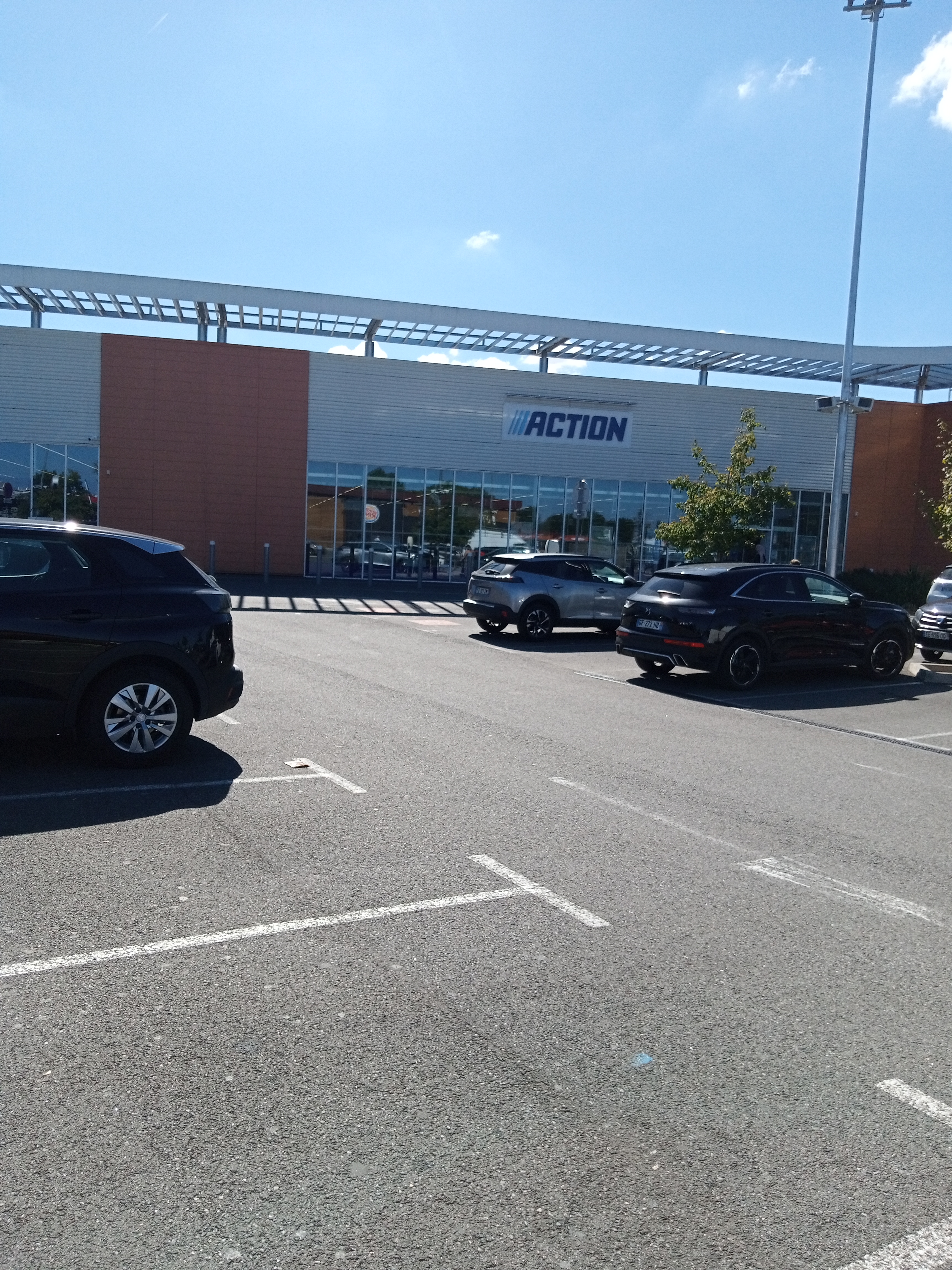 Photo n° 4 de l'avis de Fourrier.a fait le 29/09/2023 à 13:42