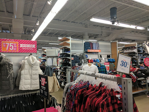 Shopping Mall «Ridgeway Shopping Center», reviews and photos, 2233 Summer St, Stamford, CT 06905, USA