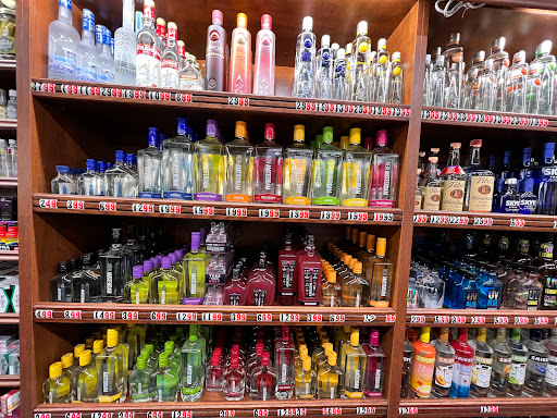 Wine Store «Canyon Crest Liquor», reviews and photos, 1350 Massachusetts Ave, Riverside, CA 92507, USA