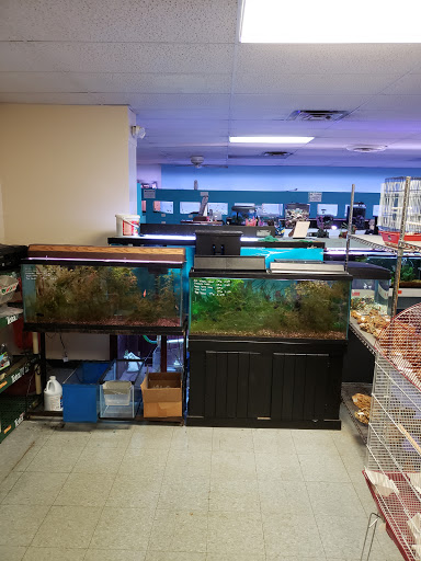 Tropical Fish Store «Monfort Aquarium & Pet», reviews and photos, 6520 Colerain Ave, Cincinnati, OH 45239, USA