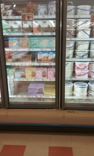 Grocery Store «Market Basket», reviews and photos, 100 Market Street, Tilton, NH 03276, USA