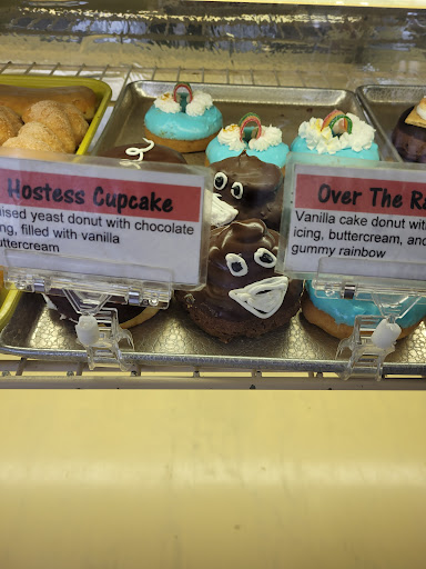 Donut Shop «Donut Fantasy», reviews and photos, 1731 W Bullard Ave #111, Fresno, CA 93711, USA