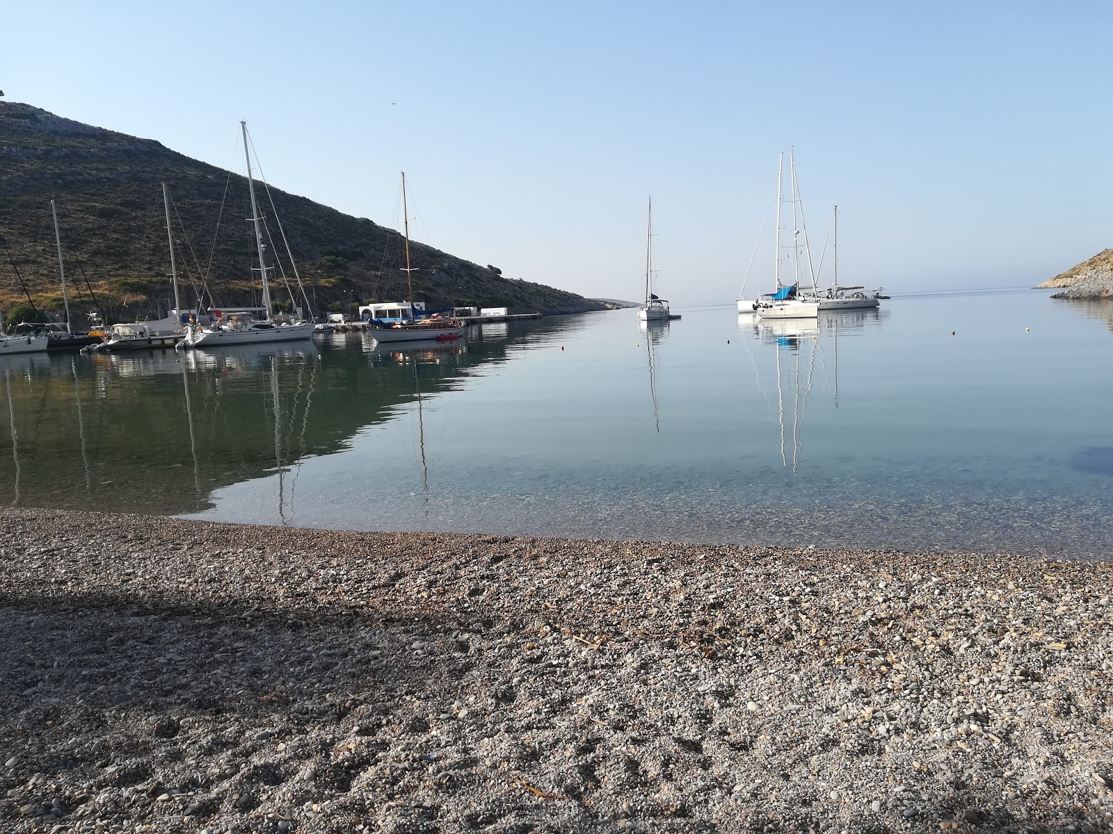 Fotografija Agathonisi beach II z majhen zaliv