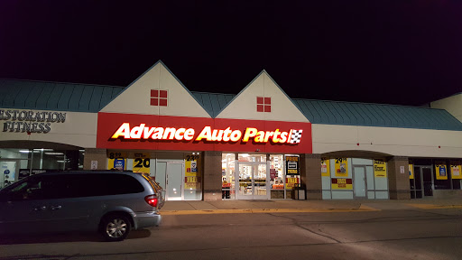 Auto Parts Store «Advance Auto Parts», reviews and photos, 740 S Rand Rd, Lake Zurich, IL 60047, USA