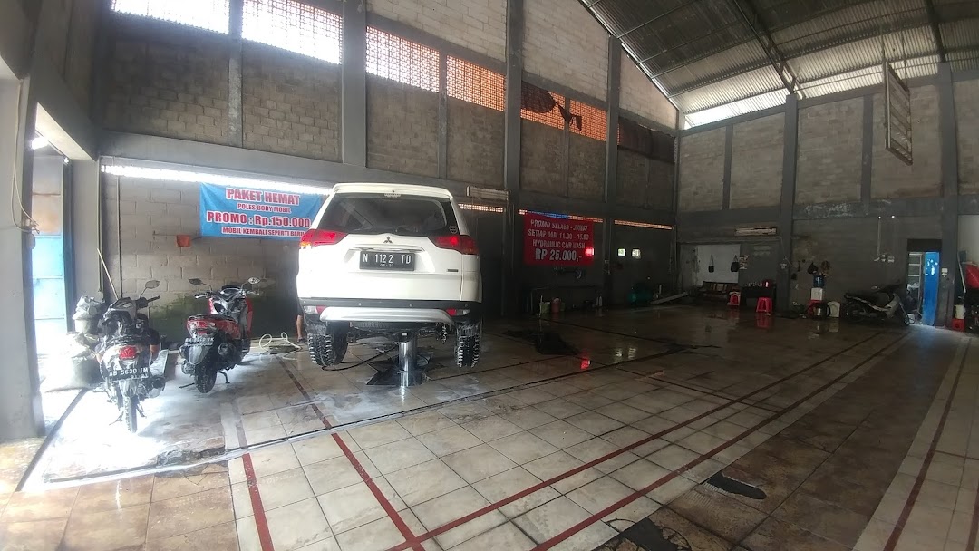 CUCI MOBIL GERONA