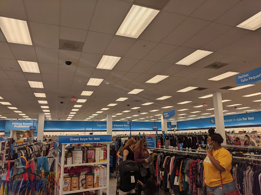 Clothing Store «Ross Dress for Less», reviews and photos, 16250 Paramount Blvd, Paramount, CA 90723, USA