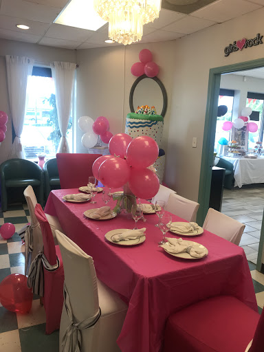 Beauty Salon «Studio 6 Salon & Spa Inc», reviews and photos, 3318 N Hwy 67, Florissant, MO 63033, USA