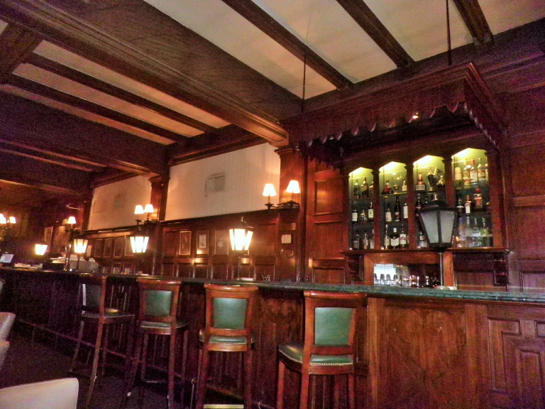 Claridge Bar