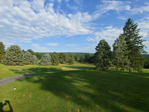 Golf Course «Piney Apple Golf Course», reviews and photos, 165 Slatersville Rd, Biglerville, PA 17307, USA