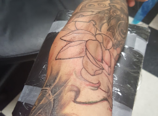 Tattoo Shop «Alamo City Ink», reviews and photos, 8800 Broadway St #250, San Antonio, TX 78217, USA