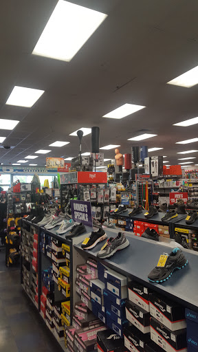 Sporting Goods Store «Big 5 Sporting Goods», reviews and photos, 1011 S Main St, Manteca, CA 95337, USA