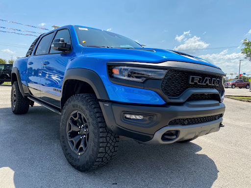 Car Dealer «Yaklin Chrysler Dodge Jeep RAM», reviews and photos, 1550 W Kingsbury St, Seguin, TX 78155, USA