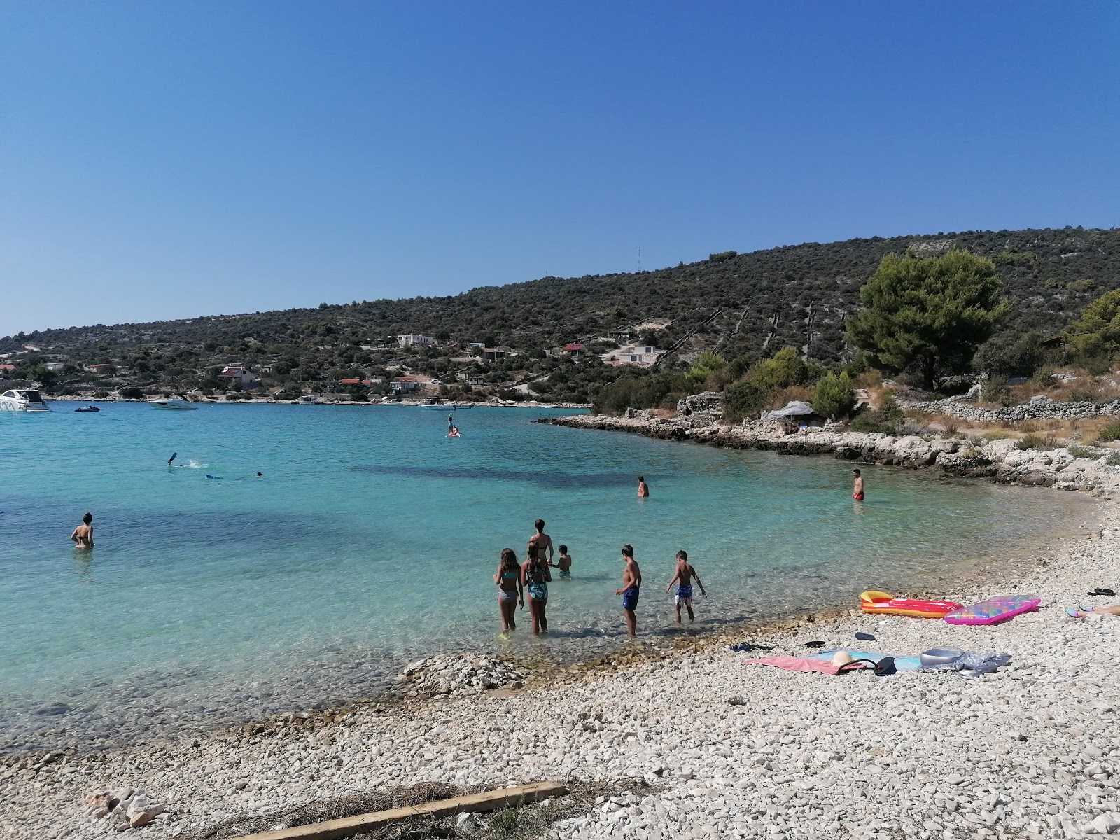 Photo de Old Trogir beach zone sauvage