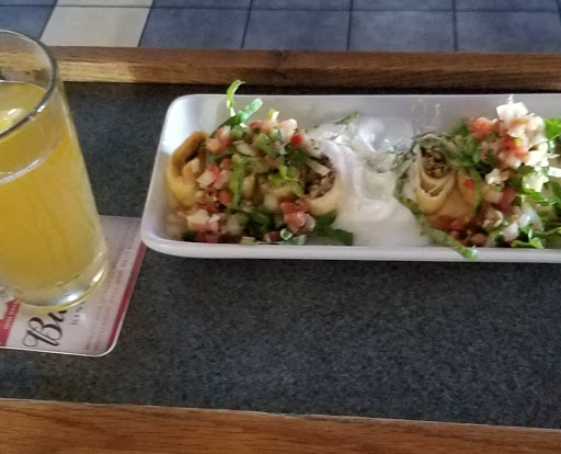 Sports Bar «Brass Rail Sports Bar, Restaurant & Pool Hall», reviews and photos, 4940 NE 81st St, Kansas City, MO 64119, USA