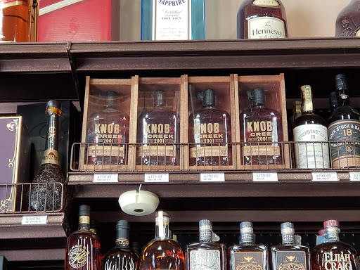 Liquor Store «Mission Liquor Store», reviews and photos, 1801 E Washington Blvd, Pasadena, CA 91104, USA