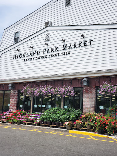Grocery Store «Highland Park Market», reviews and photos, 317 Highland St, Manchester, CT 06040, USA